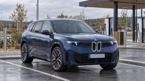 BMW iX3 40 xDrive de nouvelle génération vu de trois quarts avant